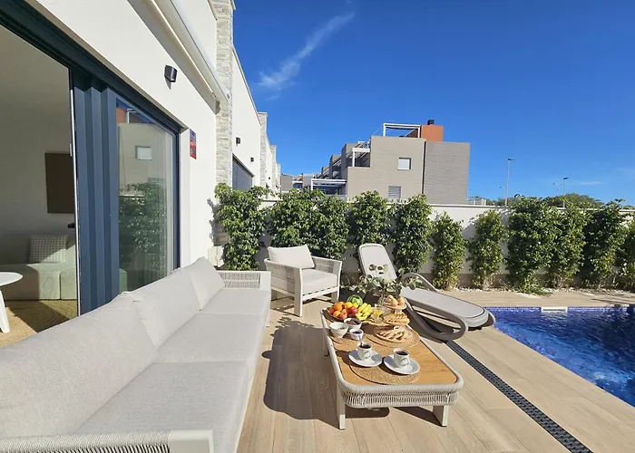 Nyaraló Piscina Privada Aguas Nuevas